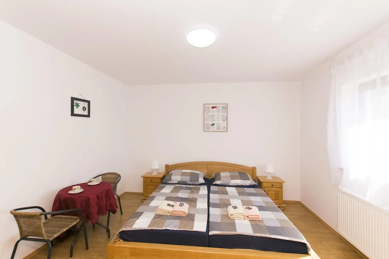 *** Konukevi Rooms Nada Seline Hırvatistan