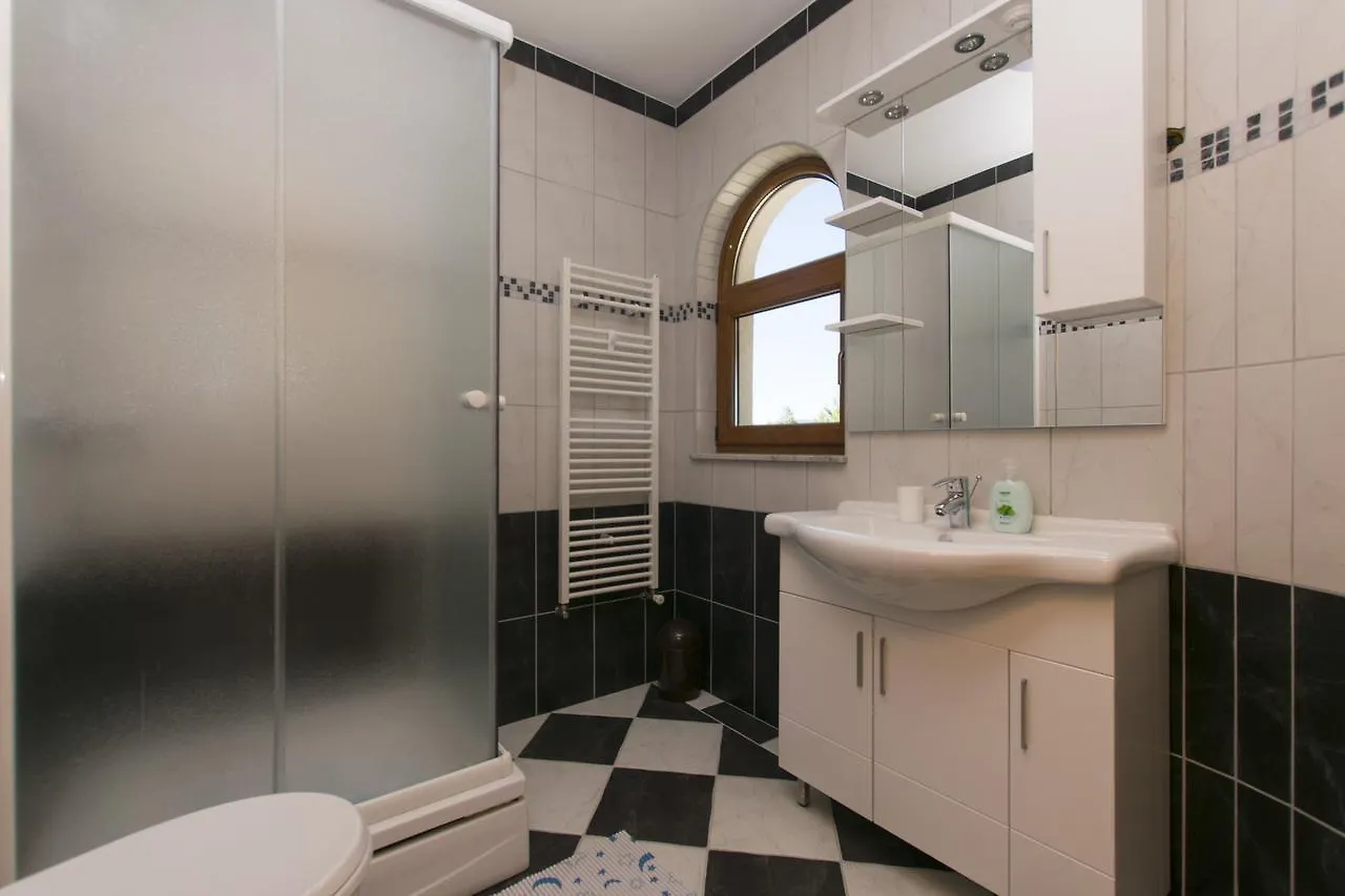 Rooms Nada Seline Konukevi